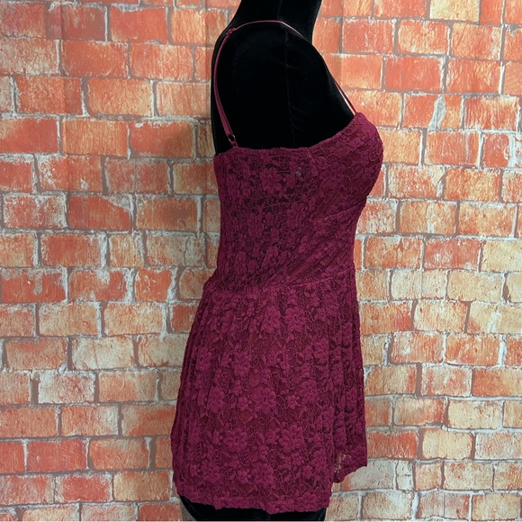 Rue 21 Lace Corset Style Top - Picture 7 of 9